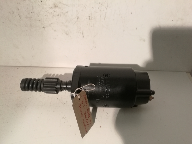 2M100 25668 12v 10T Starter