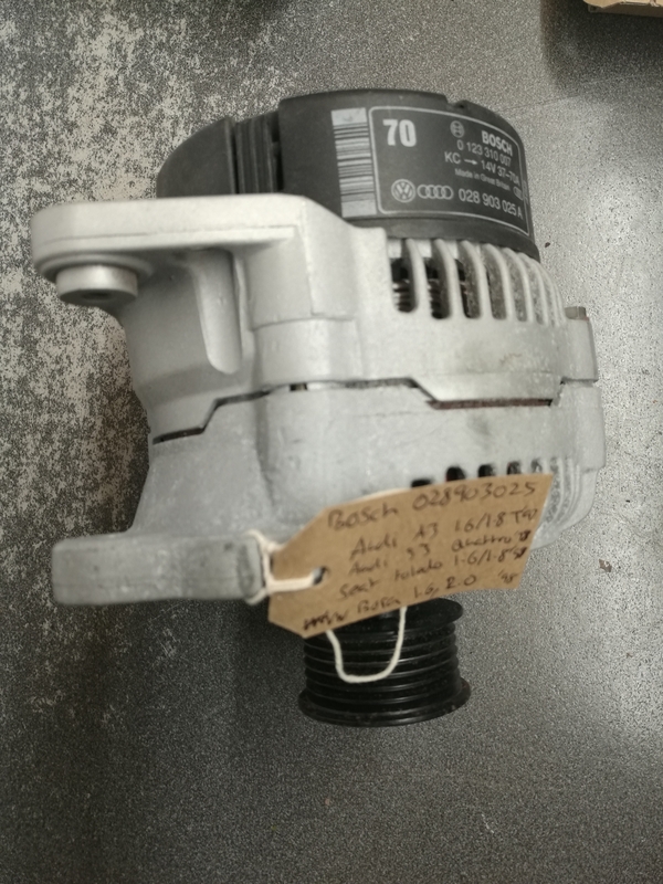 Bosch 028903025 Alternator