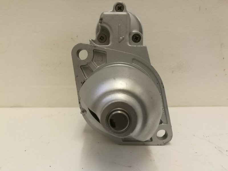 LRS975 Nissan 12 Volt, 8 Teeth starter